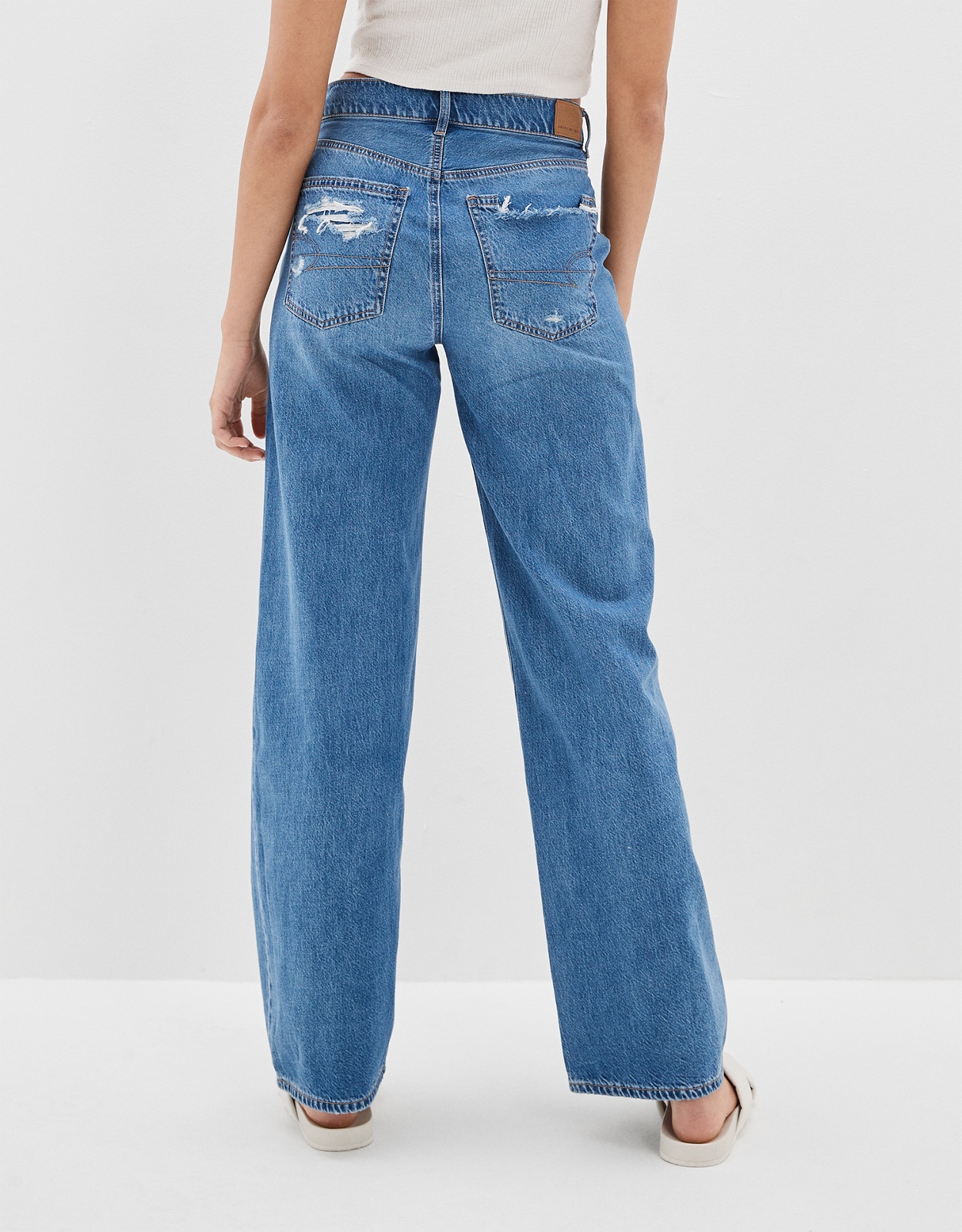 AE Super High-Waisted Baggy Wide-Leg Cuffed Jean