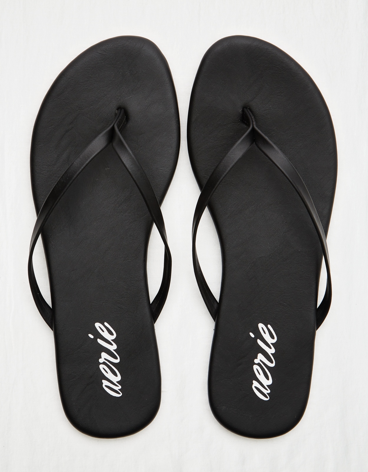 american eagle white flip flops